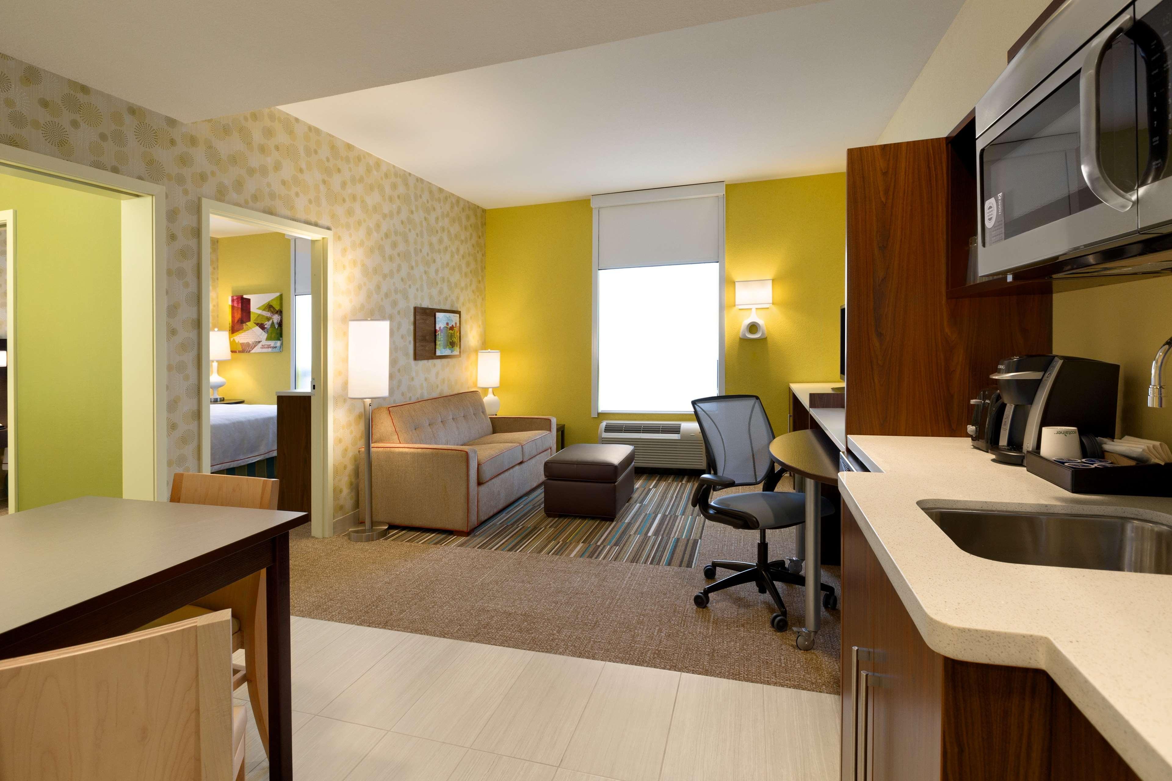 Home2 Suites By Hilton West Edmonton Extérieur photo