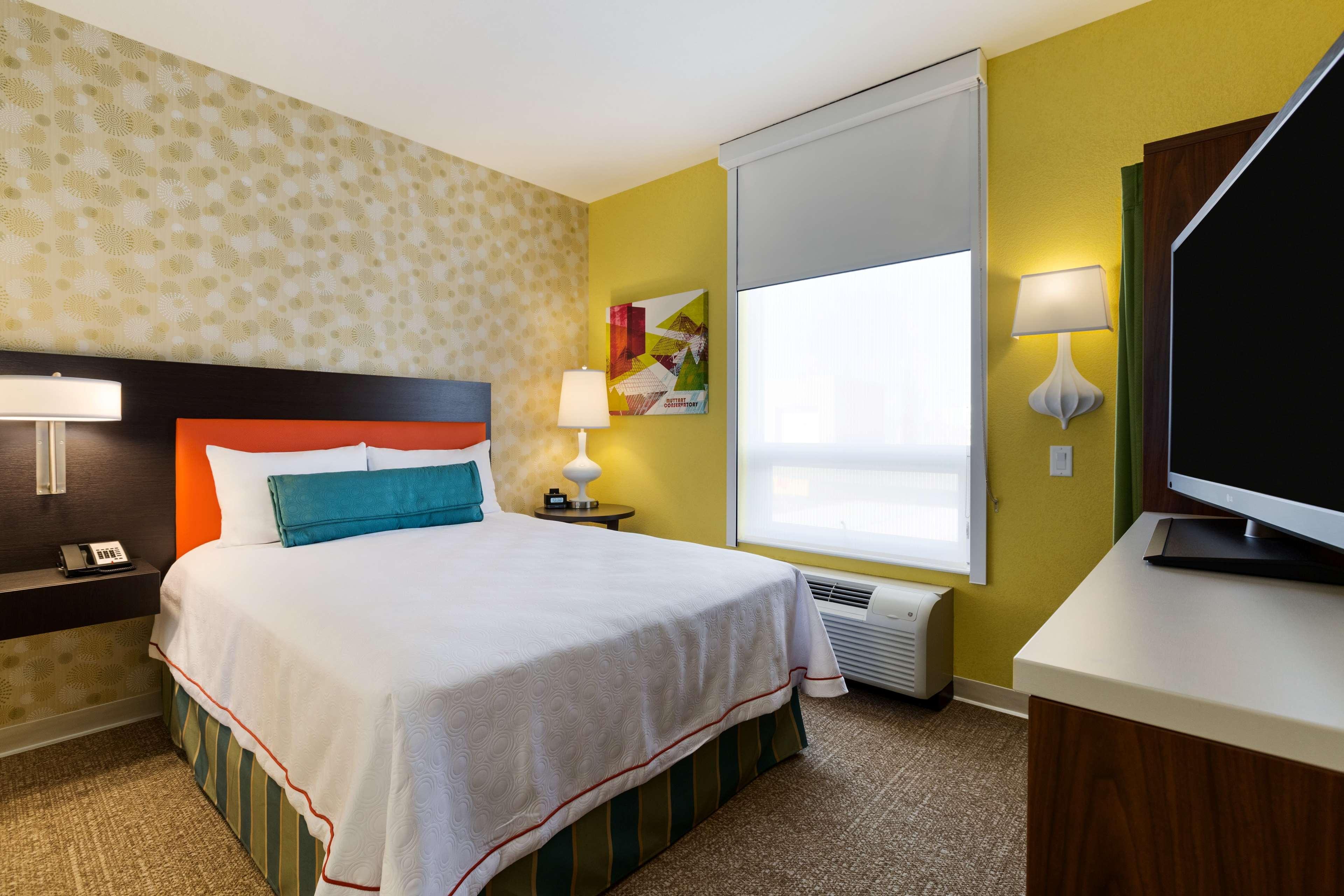 Home2 Suites By Hilton West Edmonton Extérieur photo