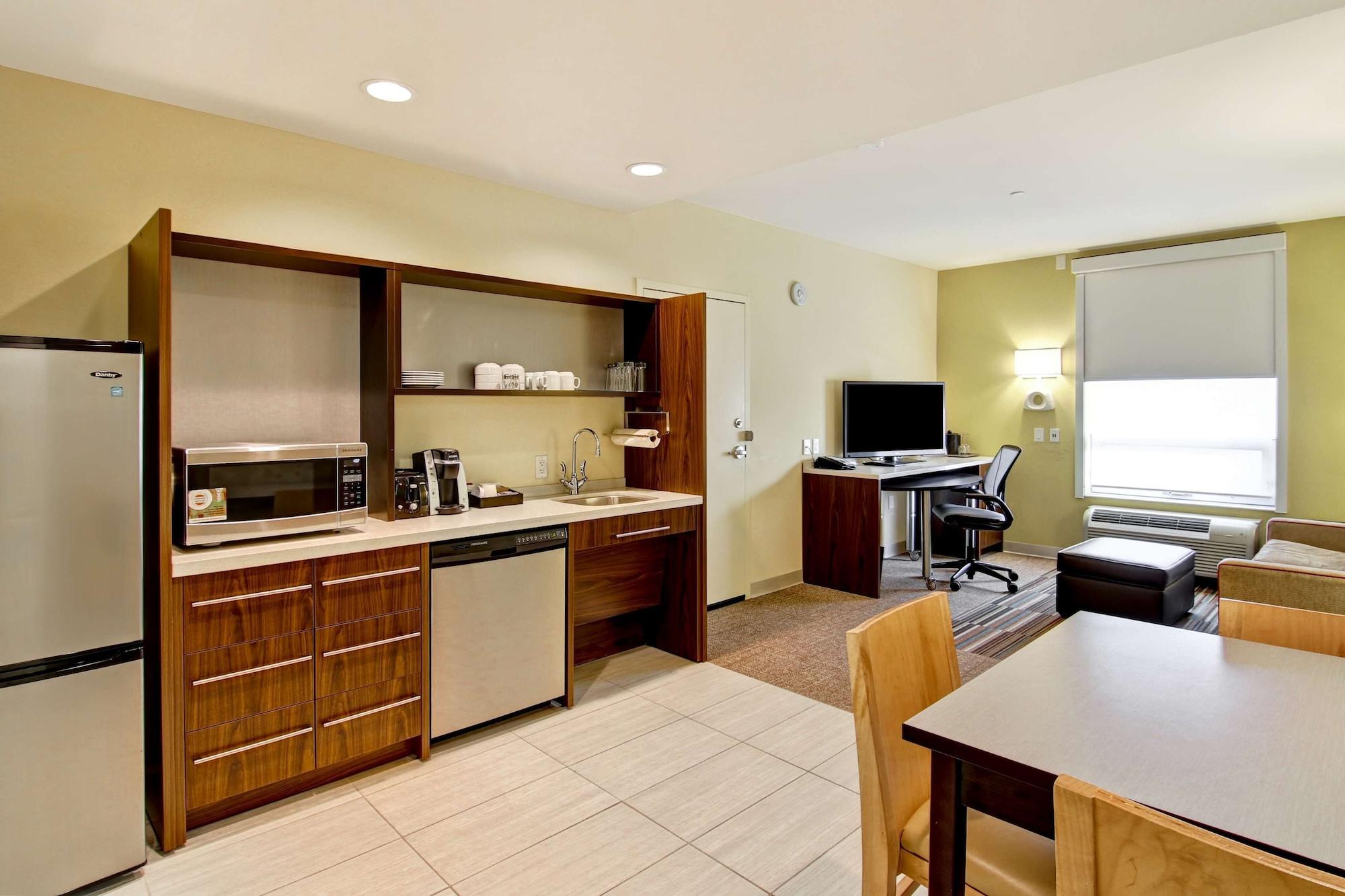 Home2 Suites By Hilton West Edmonton Extérieur photo