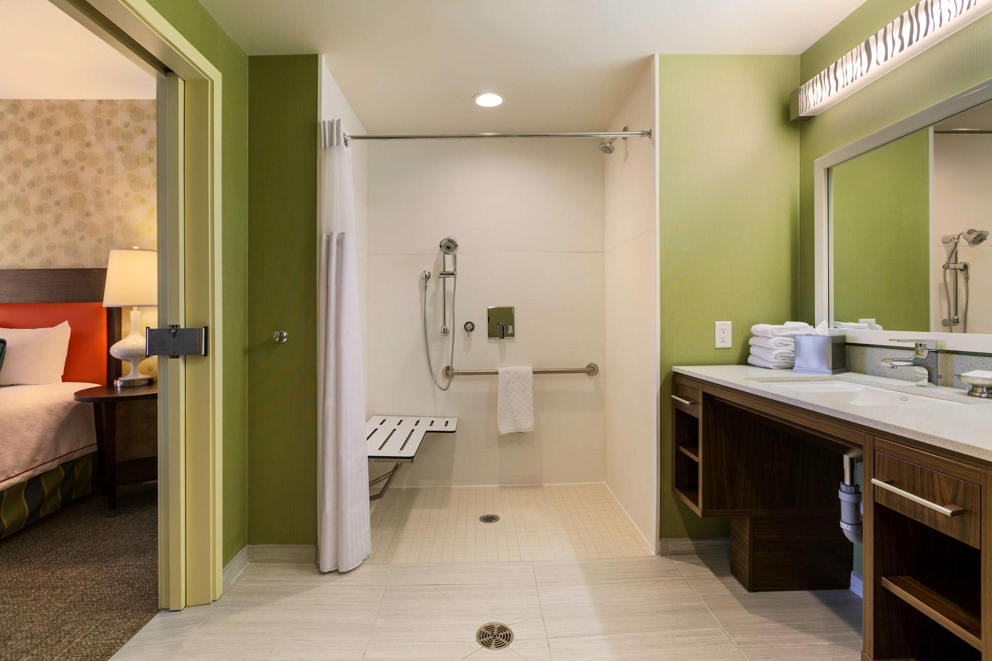 Home2 Suites By Hilton West Edmonton Extérieur photo