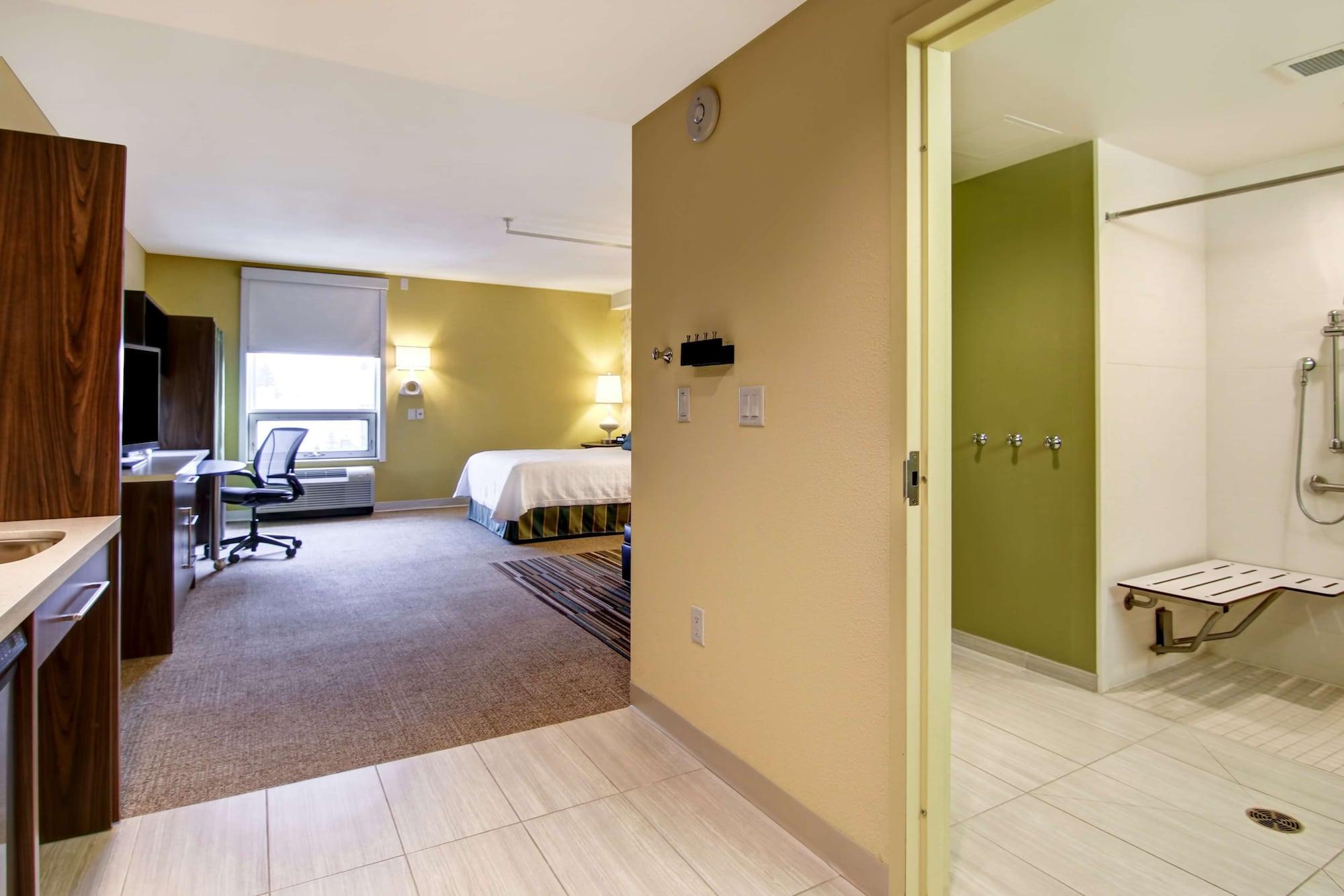 Home2 Suites By Hilton West Edmonton Extérieur photo