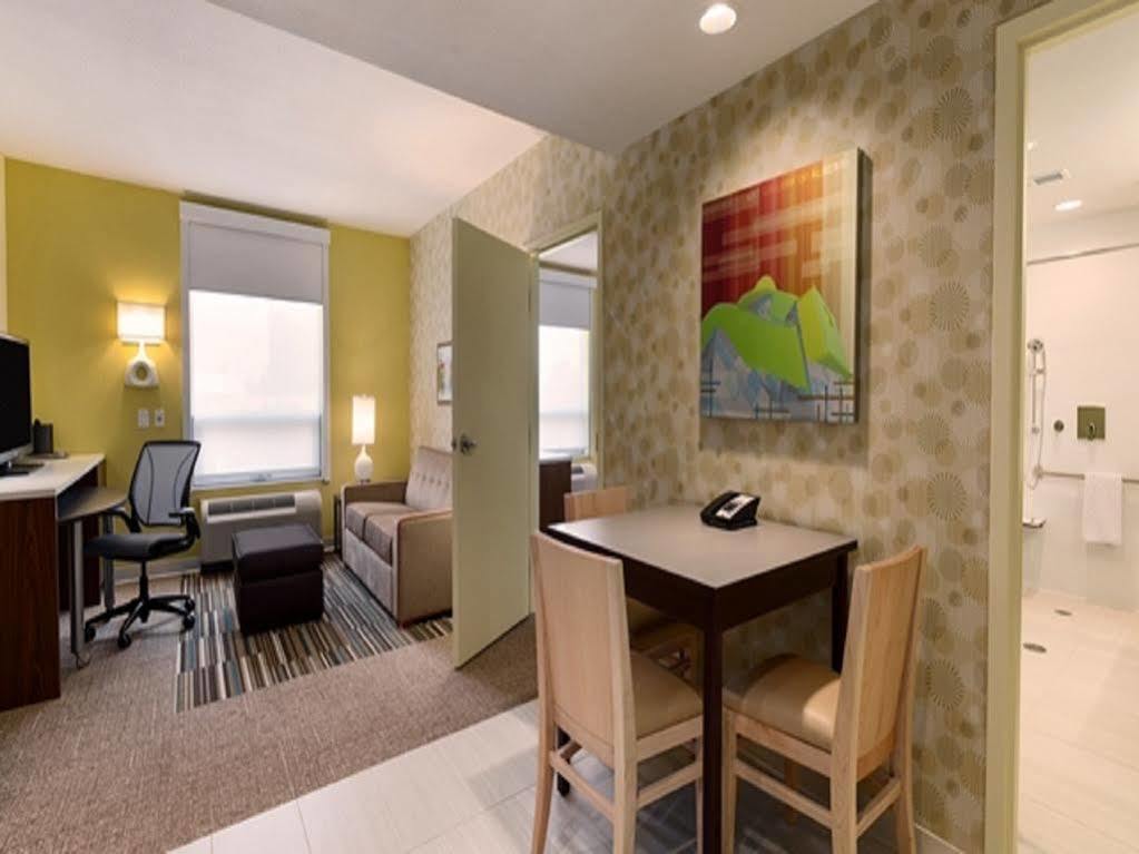 Home2 Suites By Hilton West Edmonton Extérieur photo