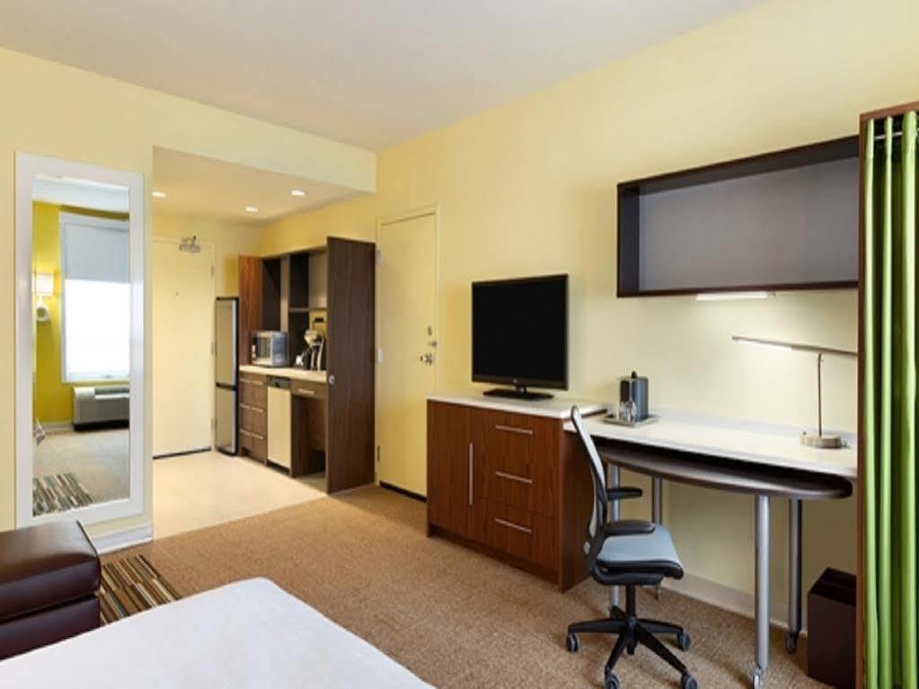 Home2 Suites By Hilton West Edmonton Extérieur photo